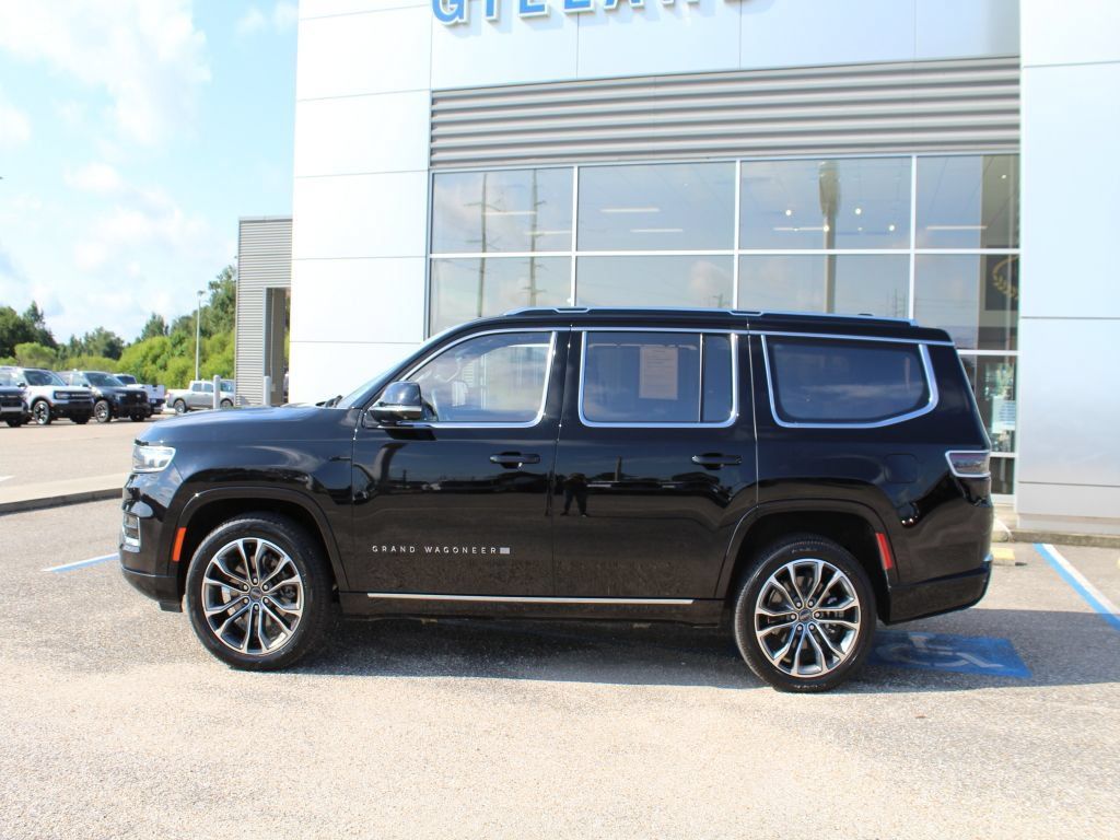 Used 2023 Jeep Grand Wagoneer Series III w/ Rear Seat Video Group 1 AWD/4WD image 15
