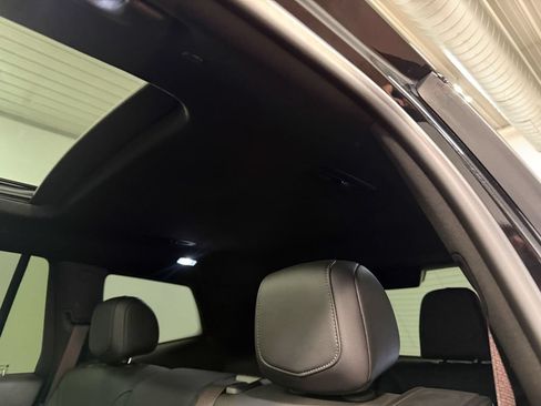 Used 2024 Cadillac XT6 Sport w/ LPO, Floor Liner Package AWD/4WD image 9