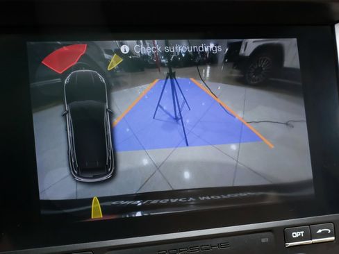 Used 2018 Porsche Macan image 21