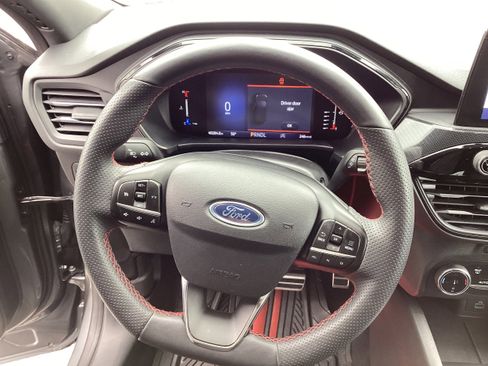 Used 2023 Ford Escape ST-Line FWD image 17