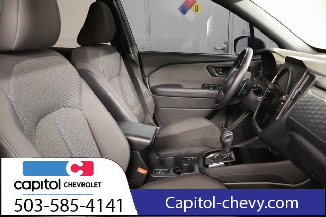 Used 2025 Subaru Forester Premium AWD/4WD image 30