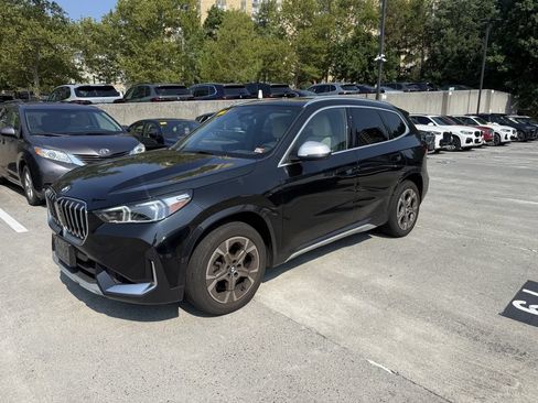 Used 2023 BMW X1 xDrive28i w/ Premium Package AWD/4WD image 1