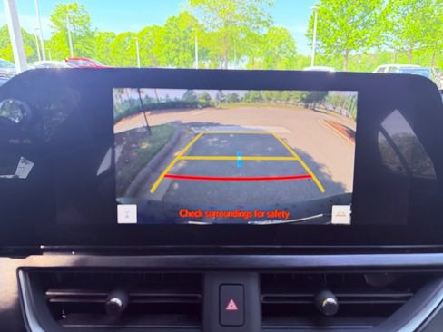 Used 2023 Lexus UX 250h F Sport image 26