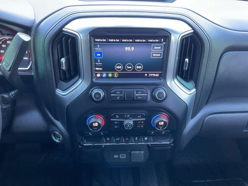 Used 2020 Chevrolet Silverado 1500 RST w/ Texas Edition AWD/4WD image 11