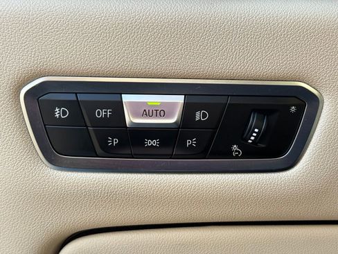 Used 2020 BMW X5 sDrive40i w/ Convenience Package RWD image 22