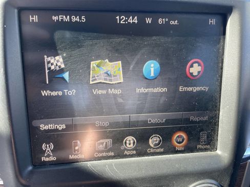 Used 2014 RAM 1500 Laramie w/ Convenience Group image 24