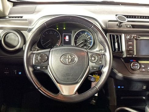 Used 2017 Toyota RAV4 XLE image 13
