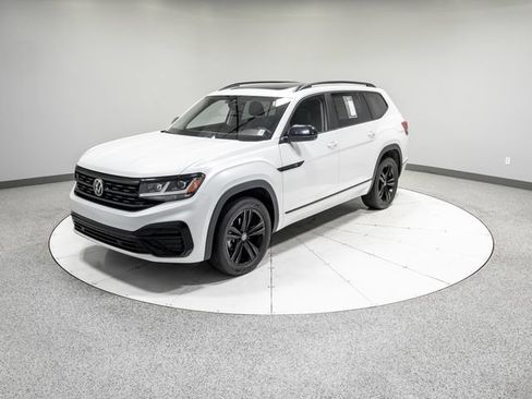 Used 2023 Volkswagen Atlas SEL R-Line AWD/4WD image 37