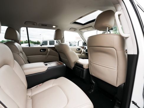 Used 2023 Nissan Armada SL w/ Captain's Chairs Package AWD/4WD image 44