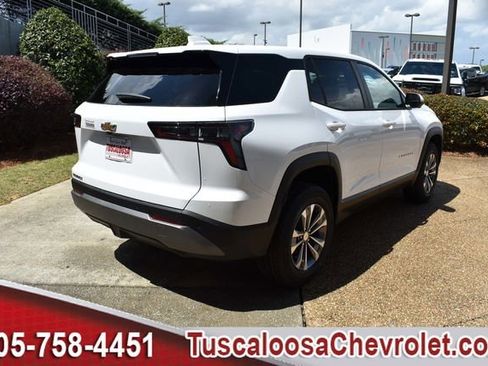 New 2026 Chevrolet Equinox LT w/ Convenience Package II FWD image 11
