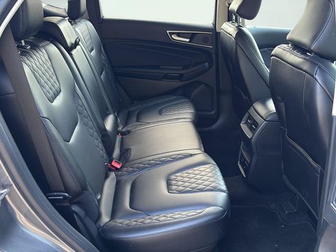 Used 2024 Ford Edge Titanium AWD/4WD image 6