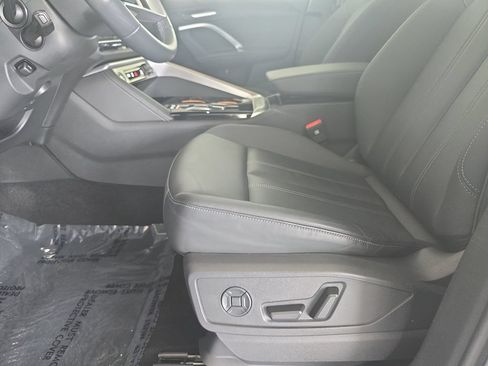 Certified 2025 Audi Q5 Premium w/ Convenience Package AWD/4WD image 21