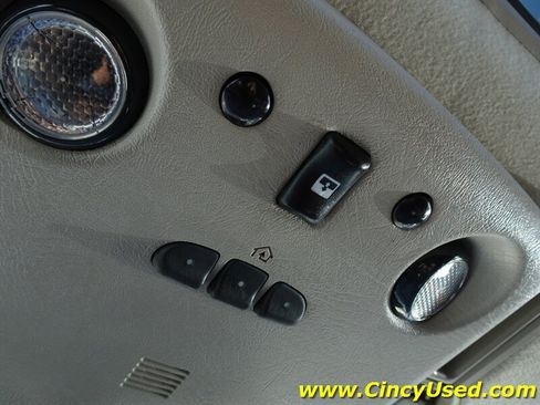 Used 2004 HUMMER H2 w/ Preferred Equipment Group AWD/4WD image 28