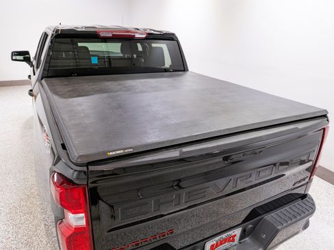 Used 2026 Chevrolet Silverado 1500 RST w/ Redline Edition AWD/4WD image 11