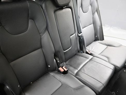 Certified 2024 Volvo XC90 B6 Plus w/ Protection Package Premier image 16