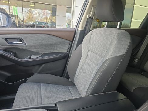 Used 2023 Nissan Rogue SV image 22