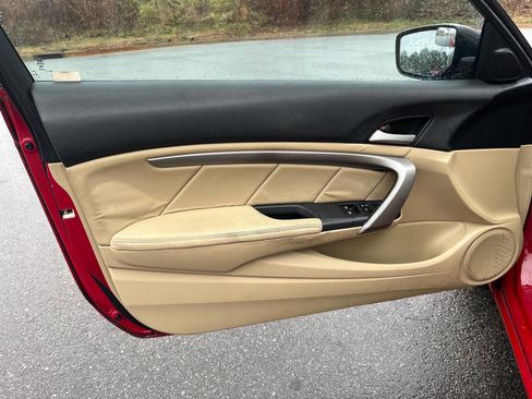 Used 2010 Honda Accord EX-L image 6