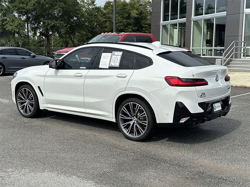 Used 2023 BMW X4 M40i w/ Premium Package image 5