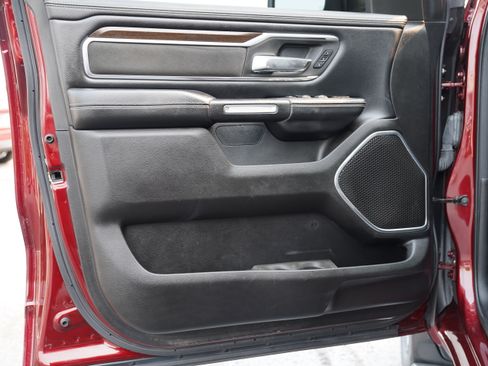 Used 2022 RAM 1500 Laramie AWD/4WD image 16