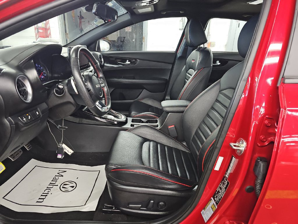 Used 2023 Kia Forte GT w/ GT2 Package FWD image 5