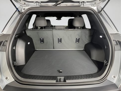 New 2026 Chevrolet Equinox LT AWD/4WD image 15