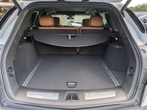 New 2025 Cadillac XT5 Premium Luxury image 12