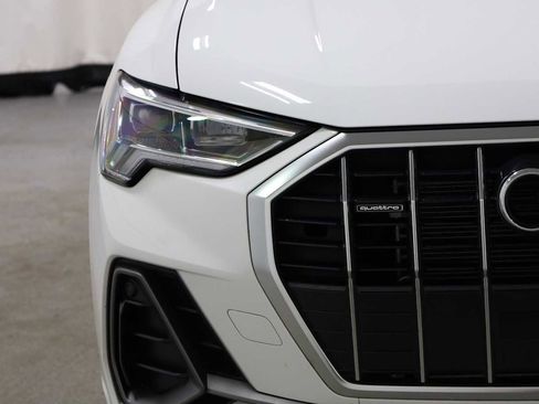 Certified 2025 Audi Q3 2.0T Premium w/ Convenience Package image 15