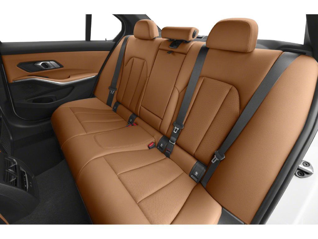 Used 2024 BMW 330i xDrive Sedan w/ Convenience Package AWD/4WD image 8