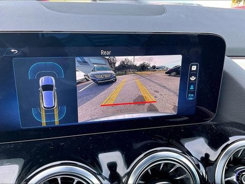 Used 2024 Mercedes-Benz GLA 35 AMG 4MATIC image 13