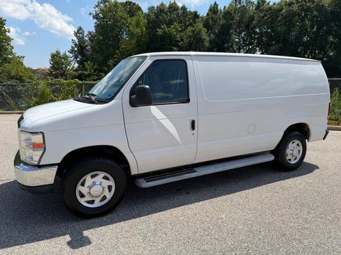 Used 2013 Ford E-250 and Econoline 250 w/ PWR Group RWD image 9