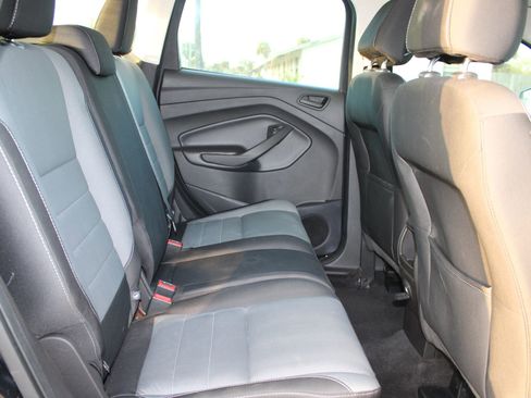 Used 2017 Ford Escape S image 19