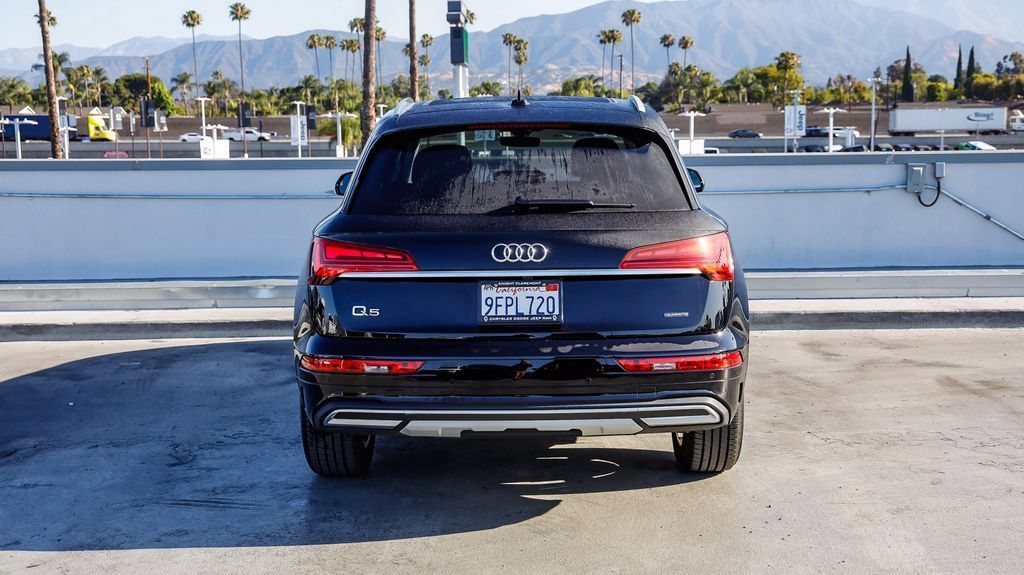 Used 2023 Audi Q5 2.0T Premium w/ Convenience Package AWD/4WD image 8