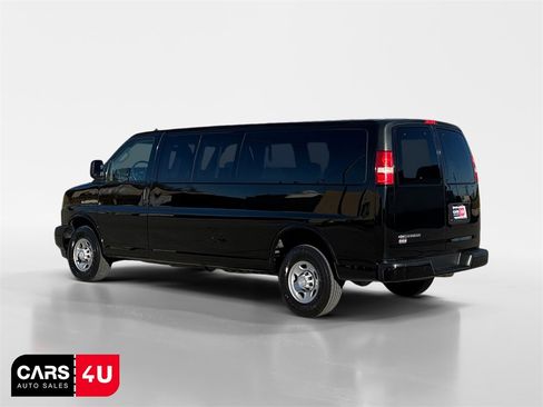 Used 2019 Chevrolet Express 3500 LS image 5