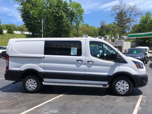 Used 2024 Ford Transit 250 Low Roof w/ Exterior Upgrade Package RWD image 7