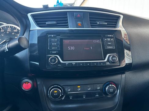 Used 2016 Nissan Sentra SV image 18