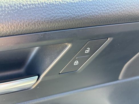 Used 2024 Volkswagen Jetta S image 7