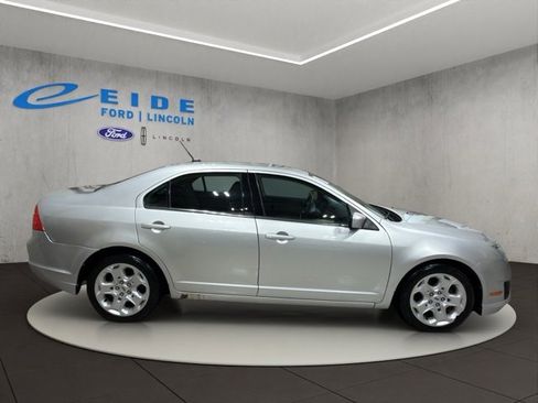 Used 2011 Ford Fusion SE image 5