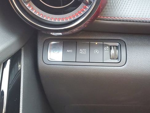 Certified 2025 Chevrolet Equinox RS w/ Safety and Technology Package AWD/4WD image 20