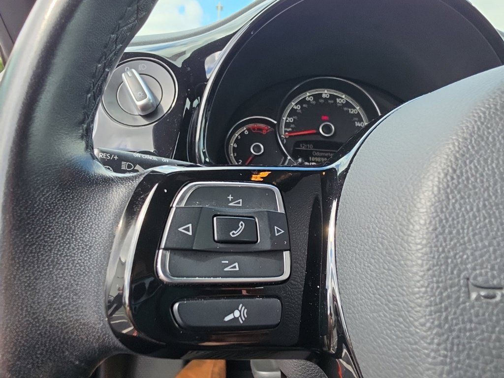 Used 2019 Volkswagen Beetle 2.0T S FWD image 18