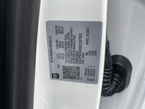 New 2025 Chevrolet Colorado LT w/ LT Convenience Package RWD image 61