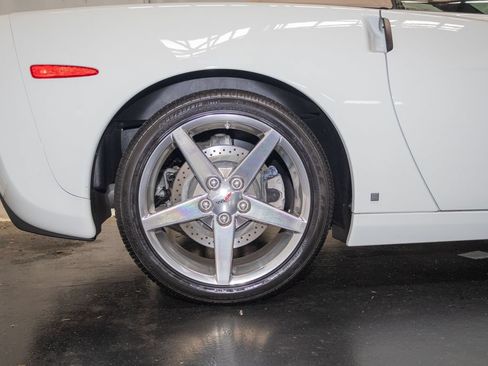 Used 2007 Chevrolet Corvette Convertible w/ Preferred Equipment Group RWD image 8