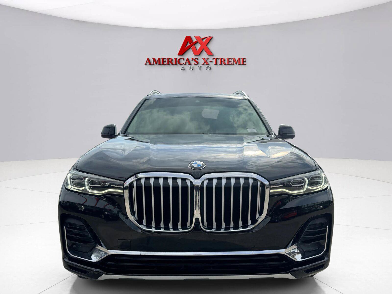 Used 2019 BMW X7 xDrive40i w/ Cold Weather Package AWD/4WD image 11