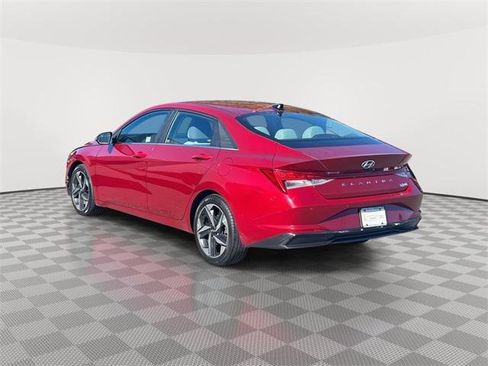 Used 2023 Hyundai Elantra Limited image 6