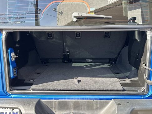 Used 2025 Jeep Wrangler Sport image 11