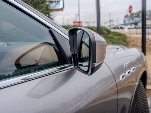 Used 2022 Maserati Levante GT image 31