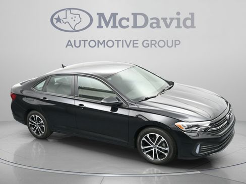 Used 2024 Volkswagen Jetta Sport FWD image 36