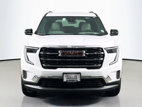 Used 2024 GMC Acadia Elevation image 2