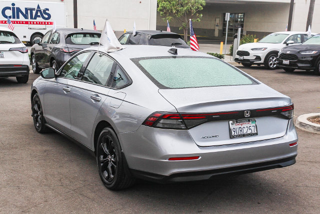 Used 2025 Honda Accord SE image 7