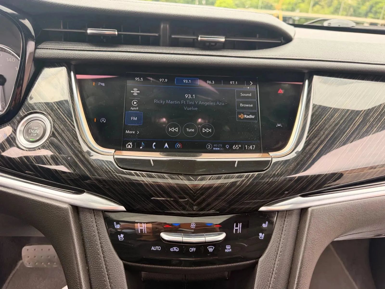 Used 2023 Cadillac XT6 Premium Luxury FWD image 37