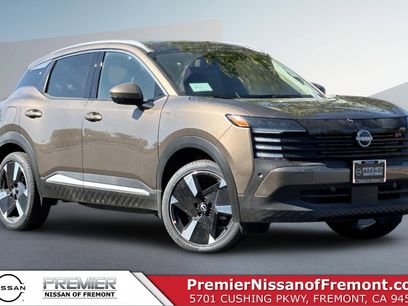 New 2025 Nissan Kicks SR